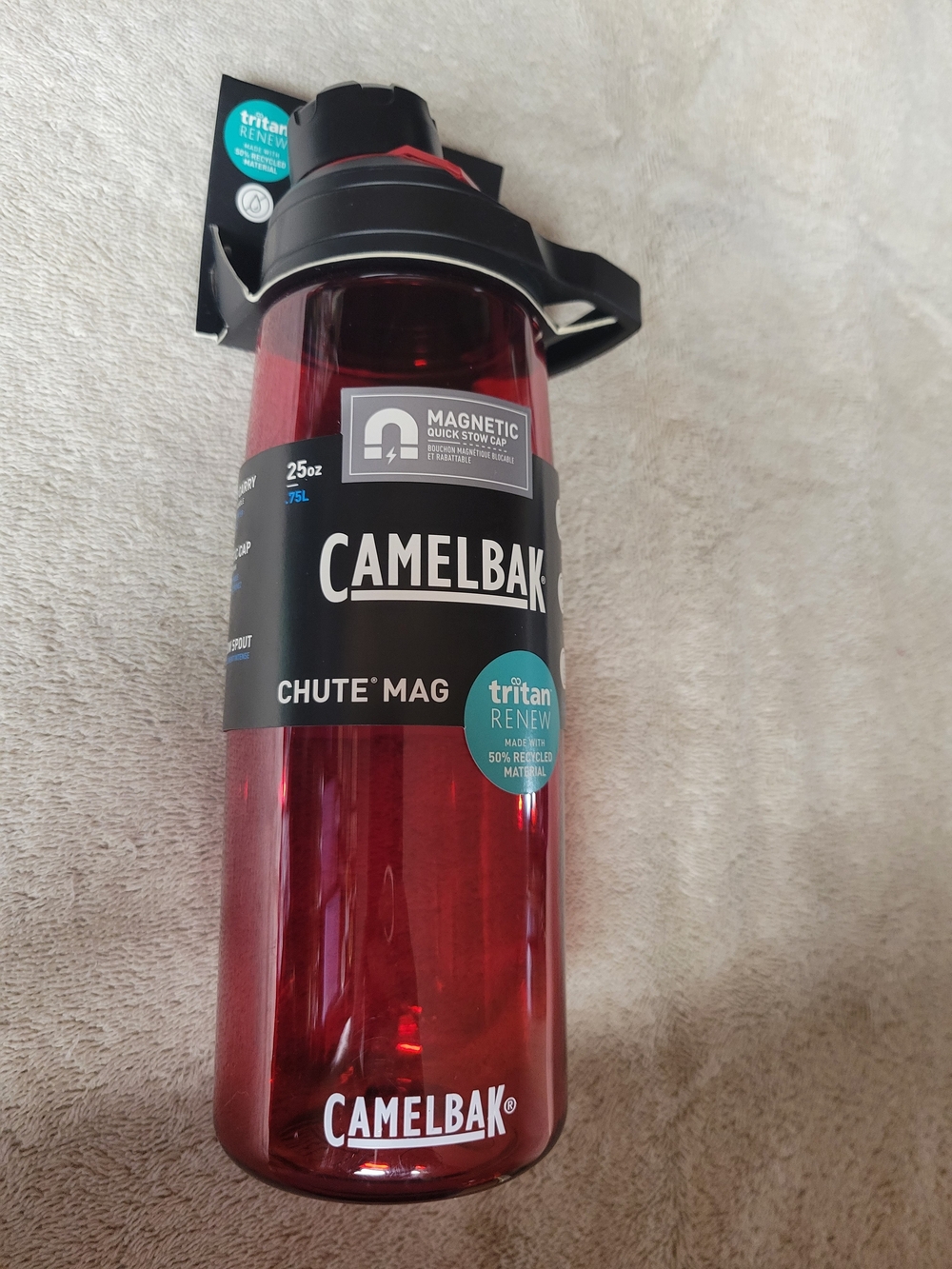 CamelBak Chute Mag 25oz Water Bottle - Red